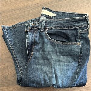 Women’s Levi bootcut jeans